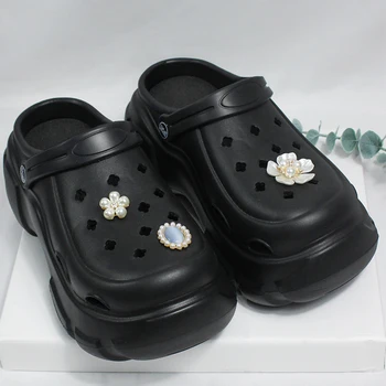 Женские сабо-сандалии на платформе 7 см с Жемчугом, цветами и камнем 
